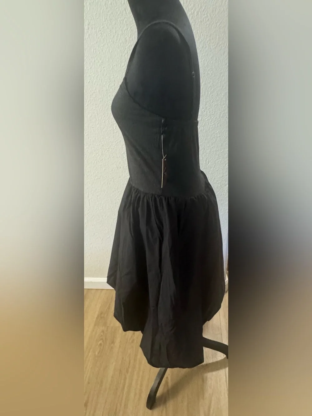 Classic bubble Black Spaghetti Strap Dress